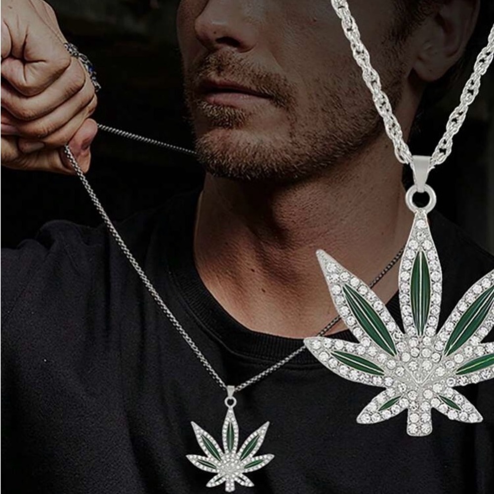 1pc Men’s  Sliver Maple Leaf Necklace